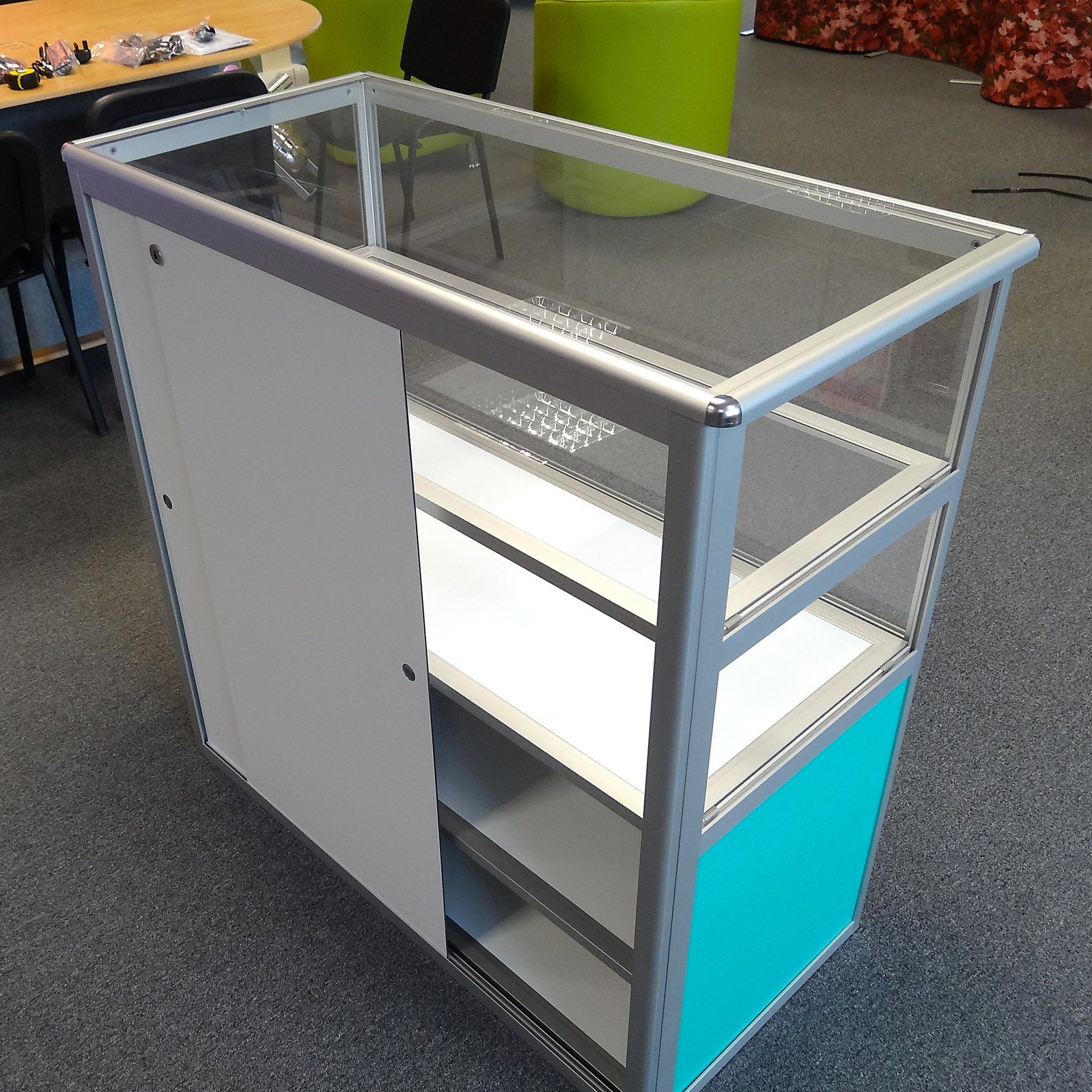 Showcase Folding Counter Doors