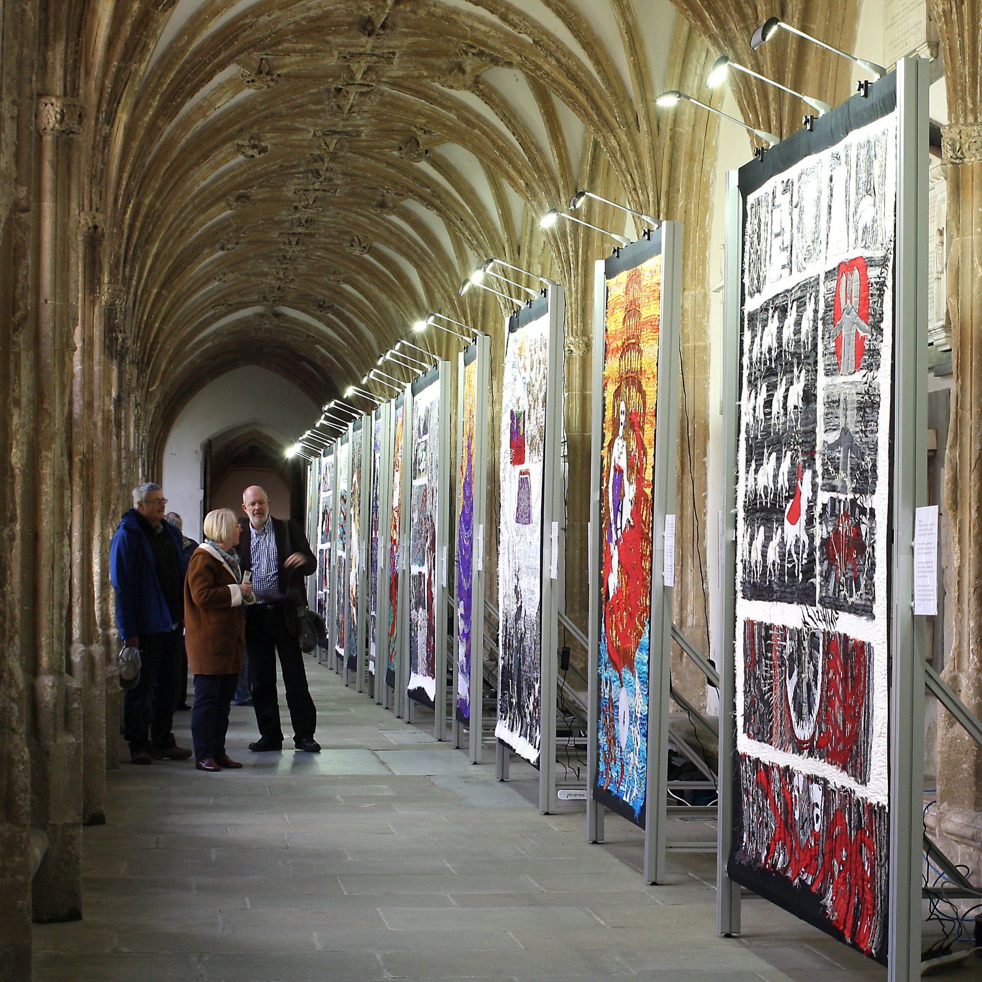 Support Structure Displays