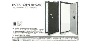 un depliant di casseforti con telecomando