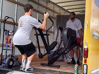 Moving Labor — Des Moines, IA — Iowa Moving 1 Moving Labor — Des Moines, IA — Iowa Moving 1