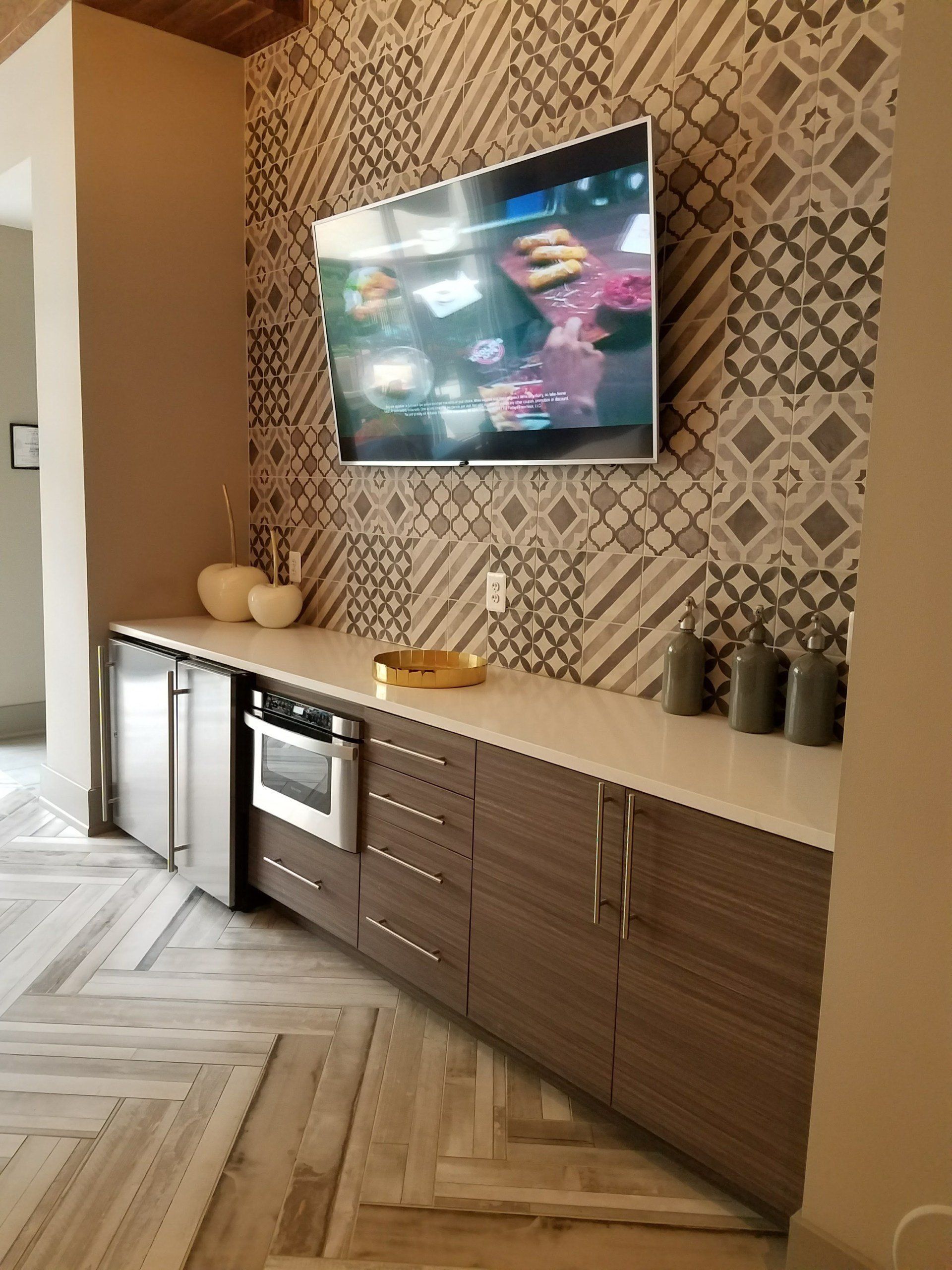 IKEA tv stand and wall mounting by dismantlefurniture