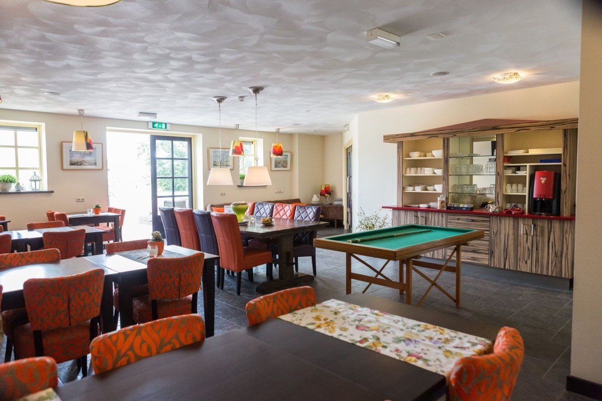 Pool table disassembly services