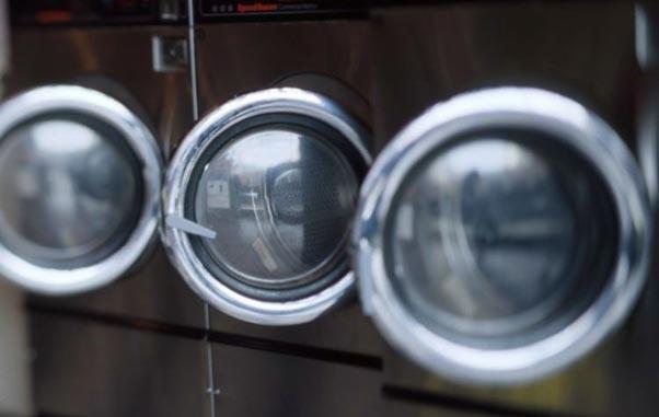 Self service laundrymat