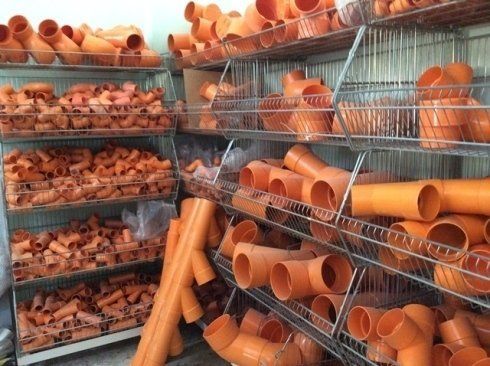 stock di tubature per impianti idraulici