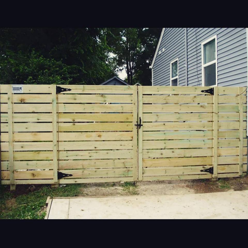 Custom gate fence repair in Middle TN