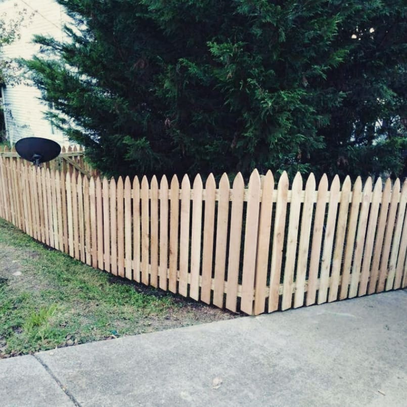 wood picket fence repair in Nashville TN