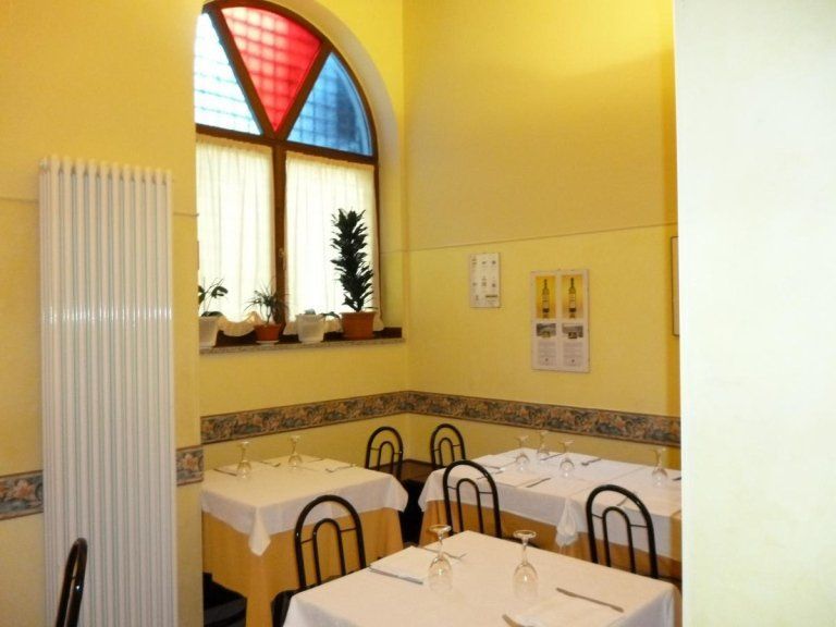 Restaurant hall