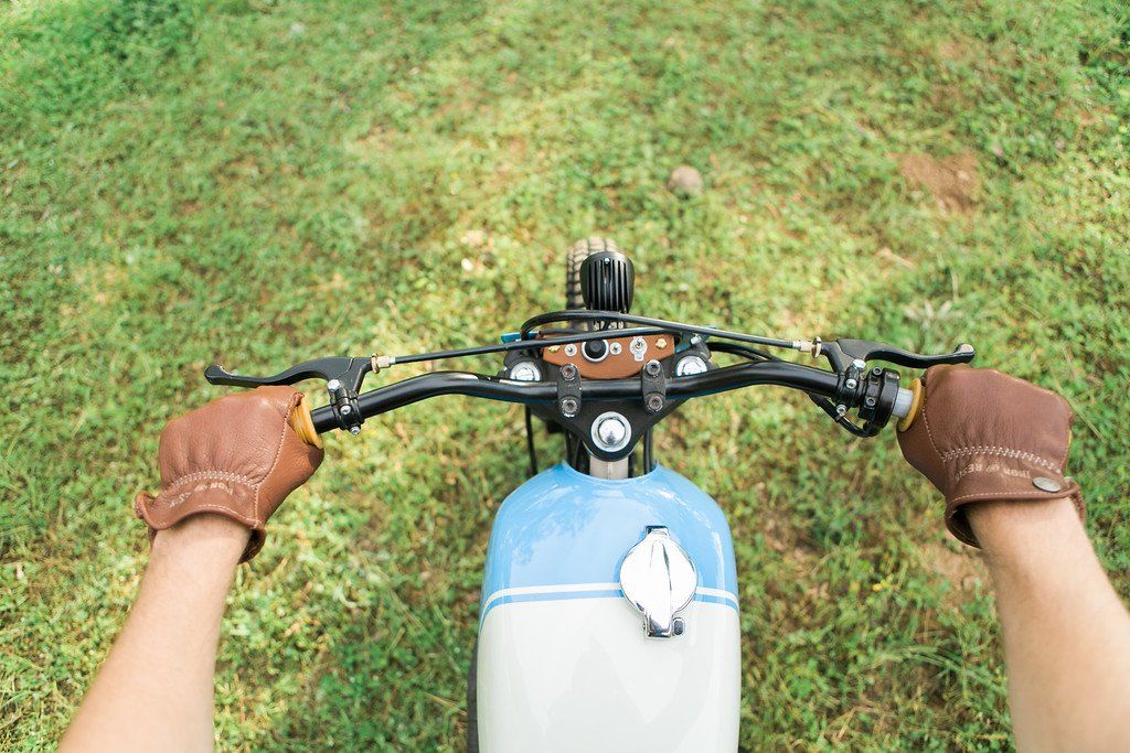 custom motorcycle shop image