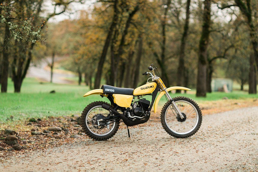 motorcycle builder image
