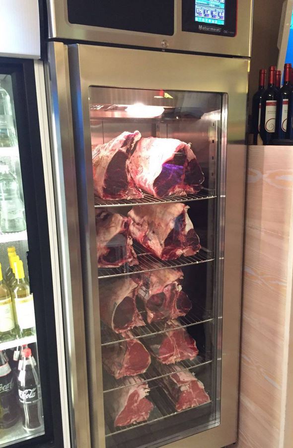 vetrina refrigerata per carni