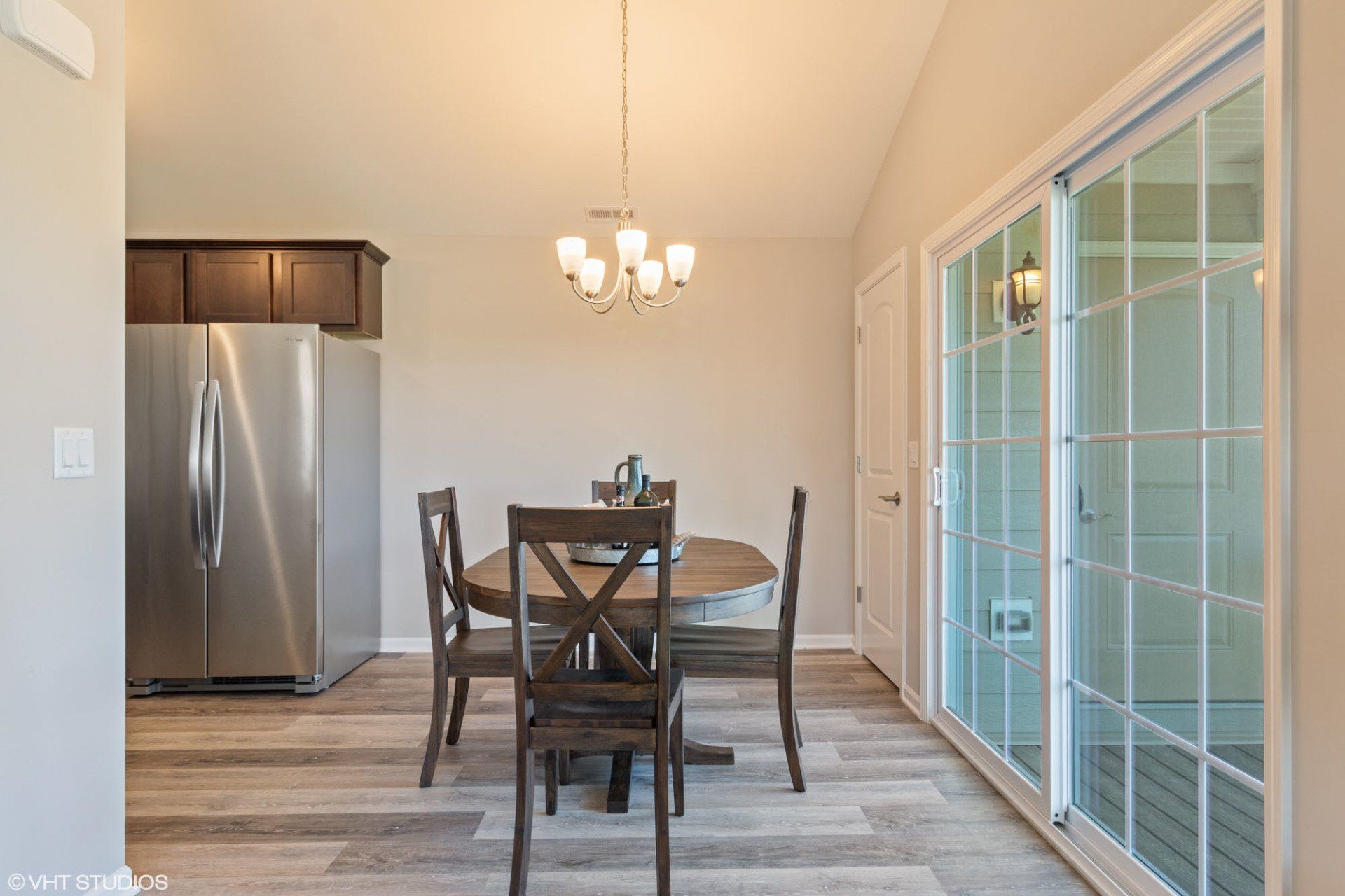 Dining Room | Timber Pointe Apartment Homes