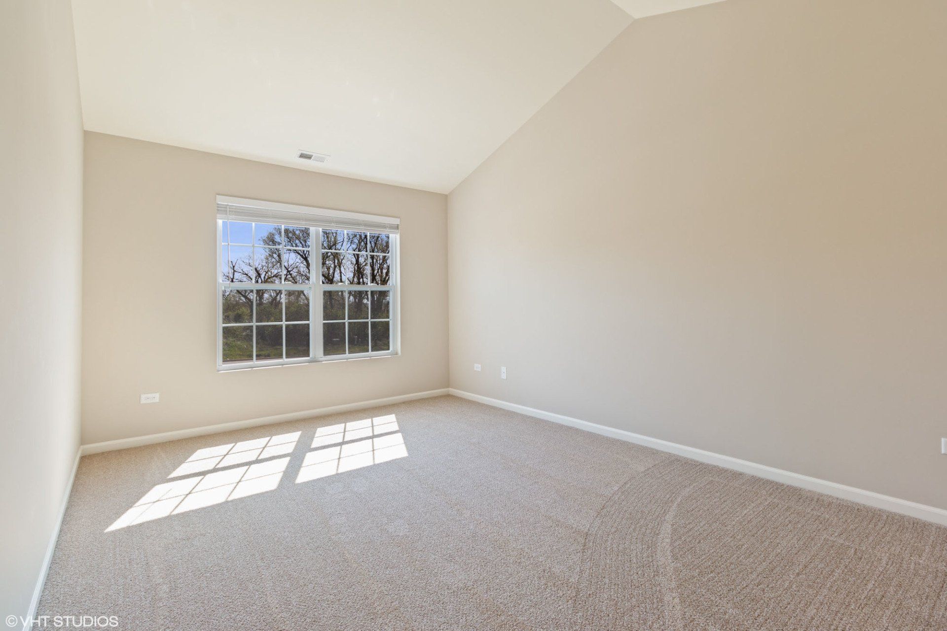 Bedroom | Timber Pointe Apartment Homes