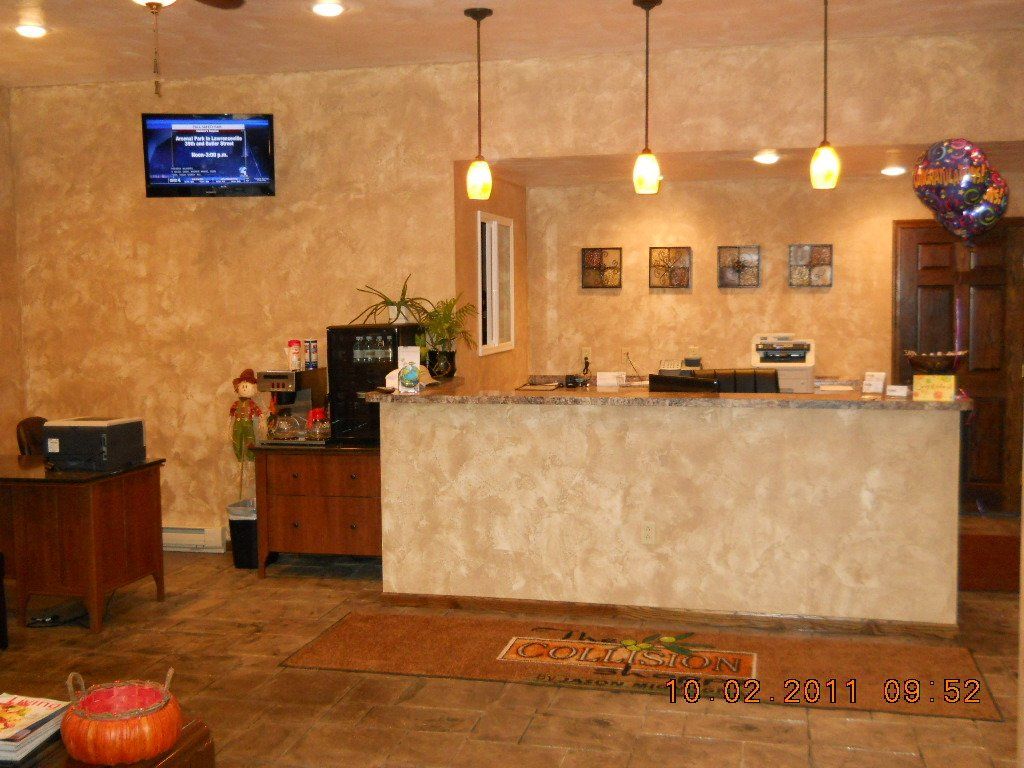Collision Shoppe