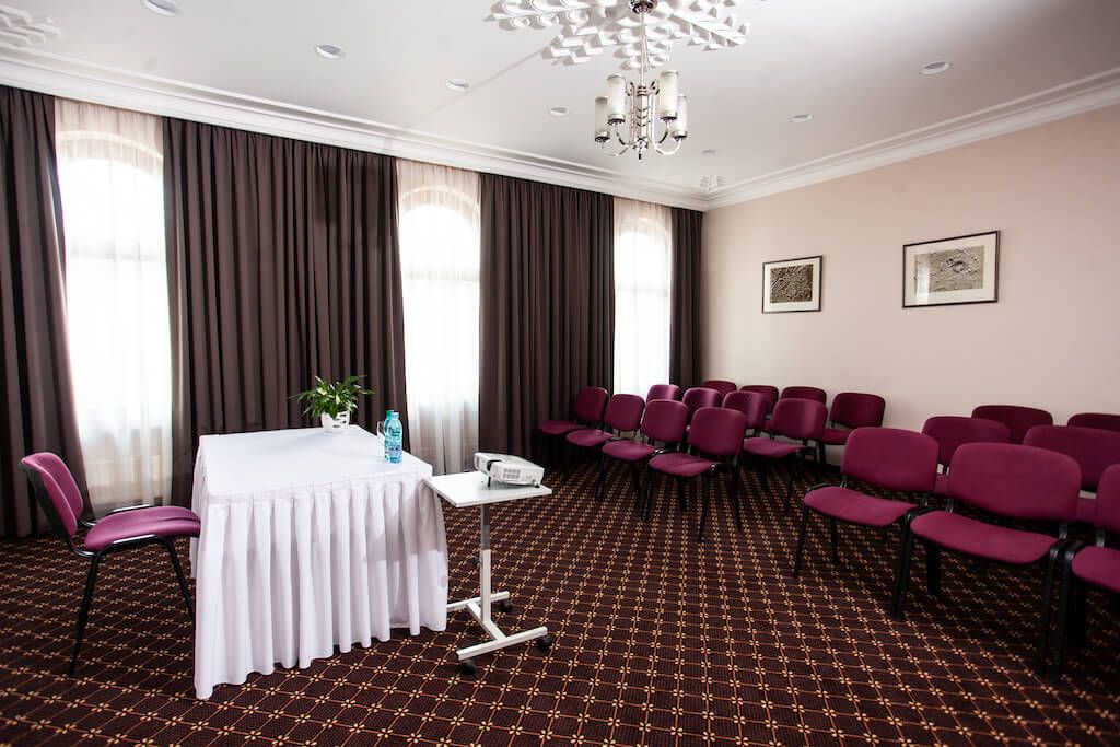 Telpu noma semināriem un prezentācijām - Hotel Cēsis