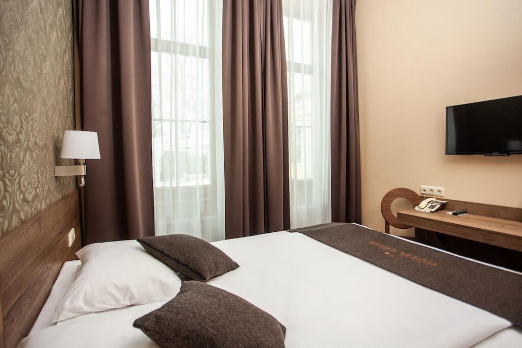 Vienvietīgs numurs, Hotel Cēsis