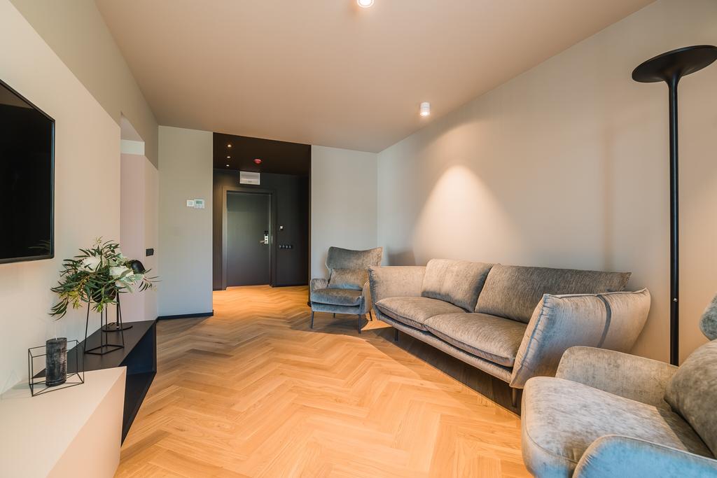 Deluxe Apartment  with city view 5