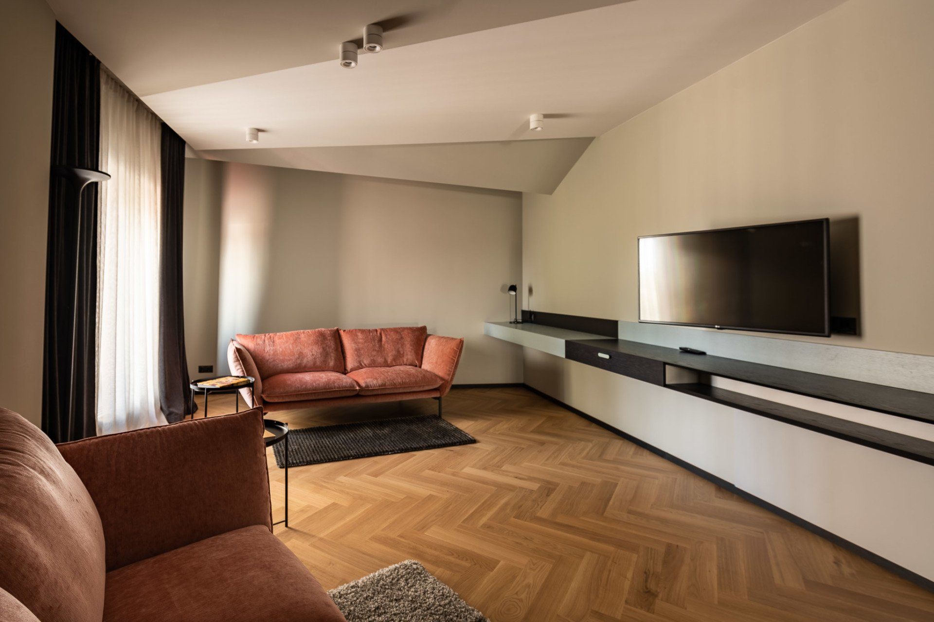 King Suite  with bath 4
