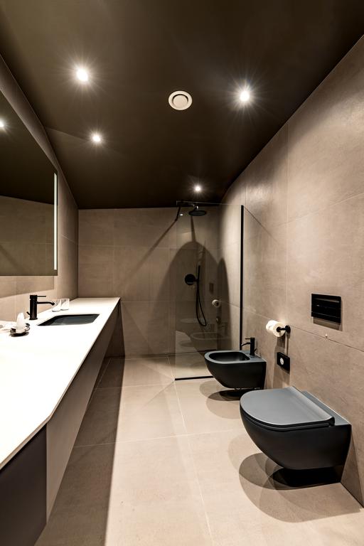 Superior Mansard King room 12