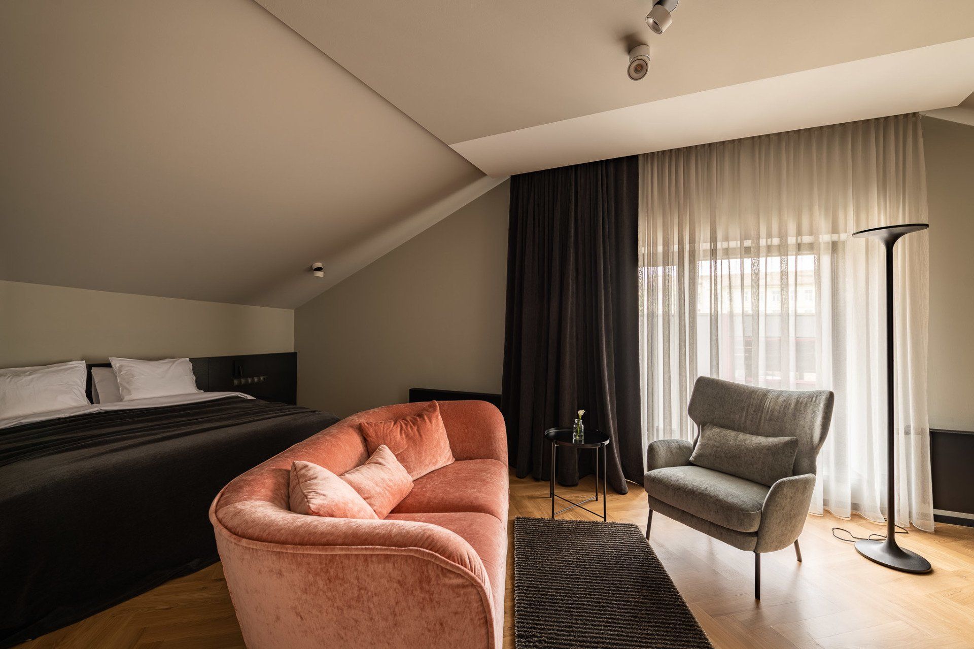Superior Mansard King room 2