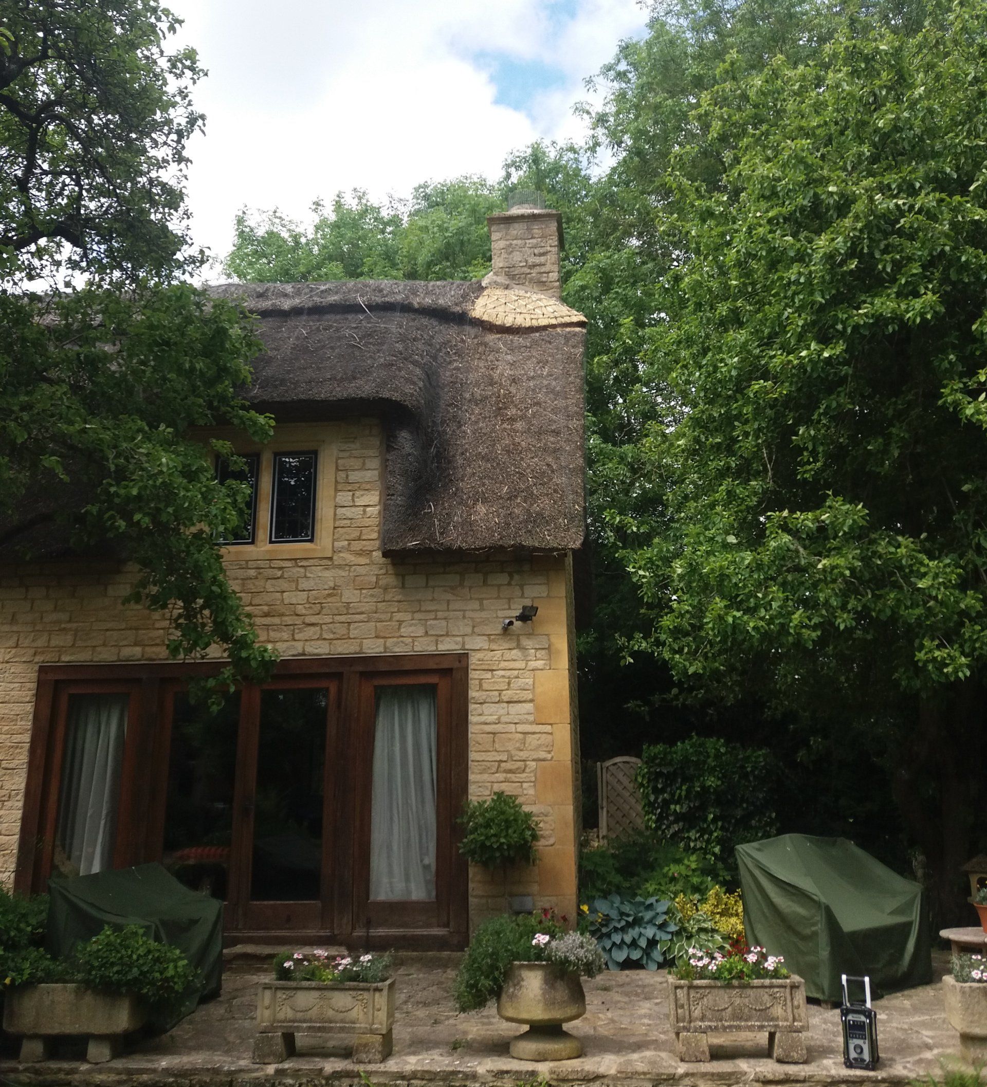 New thatched ridge Oxfordshire