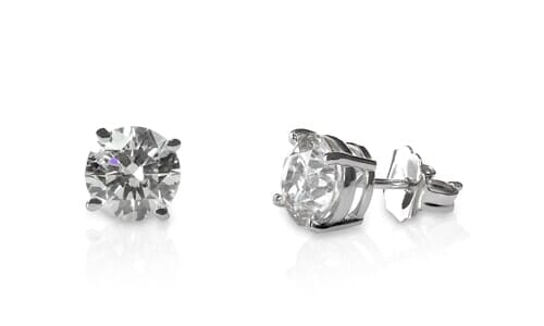 Diamond stud — earings in Hemet, CA