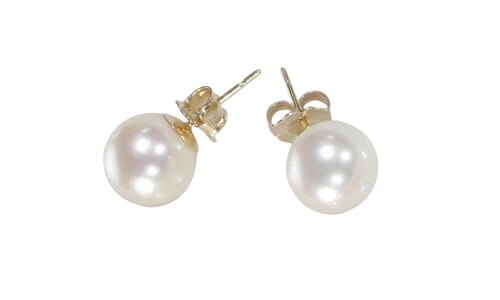 pearl — earings in Hemet, CA