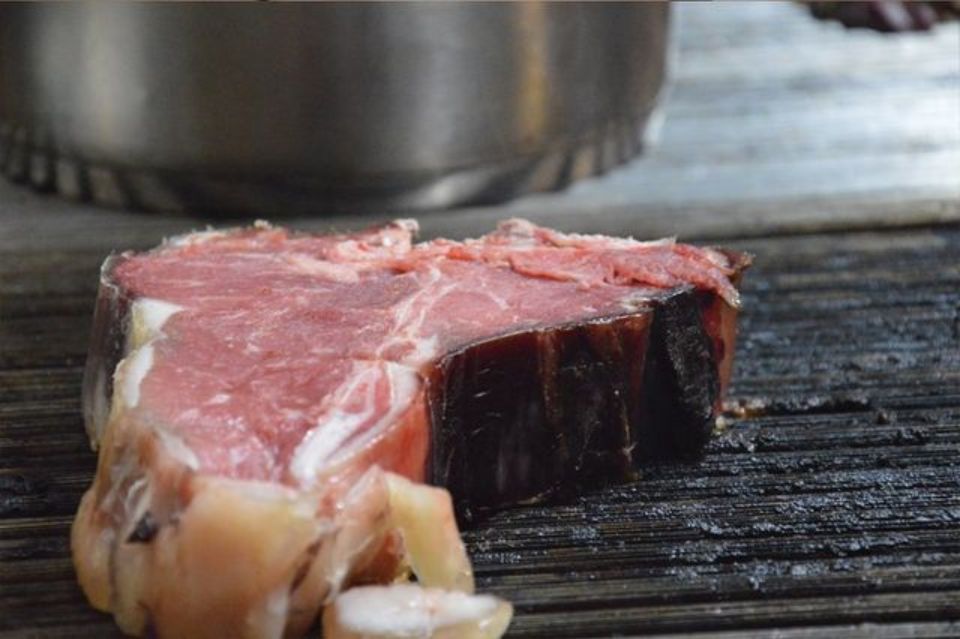 Barbecued meat