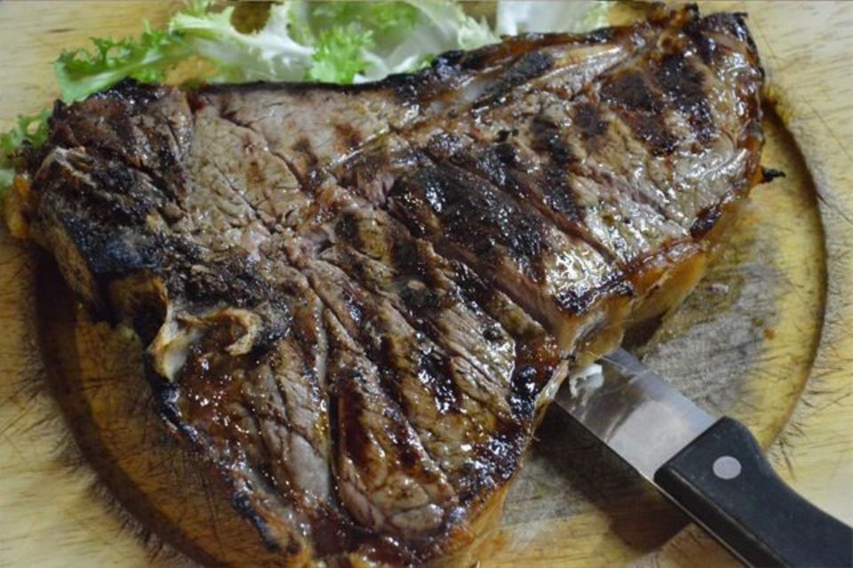 Barbecued meat