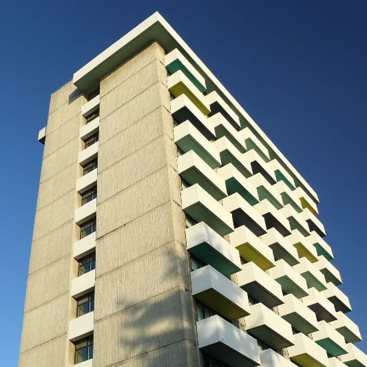 Exterior of APT Living in Vancouver