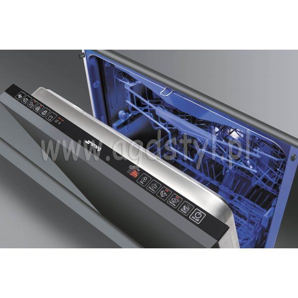 lavastoviglie smeg aperta