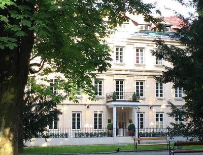 Praxisgebäude Dr. Roswitha Mayr, Zahnärztin in Steyr Praxisgebäude Dr. Roswitha Mayr, Zahnärztin in Steyr