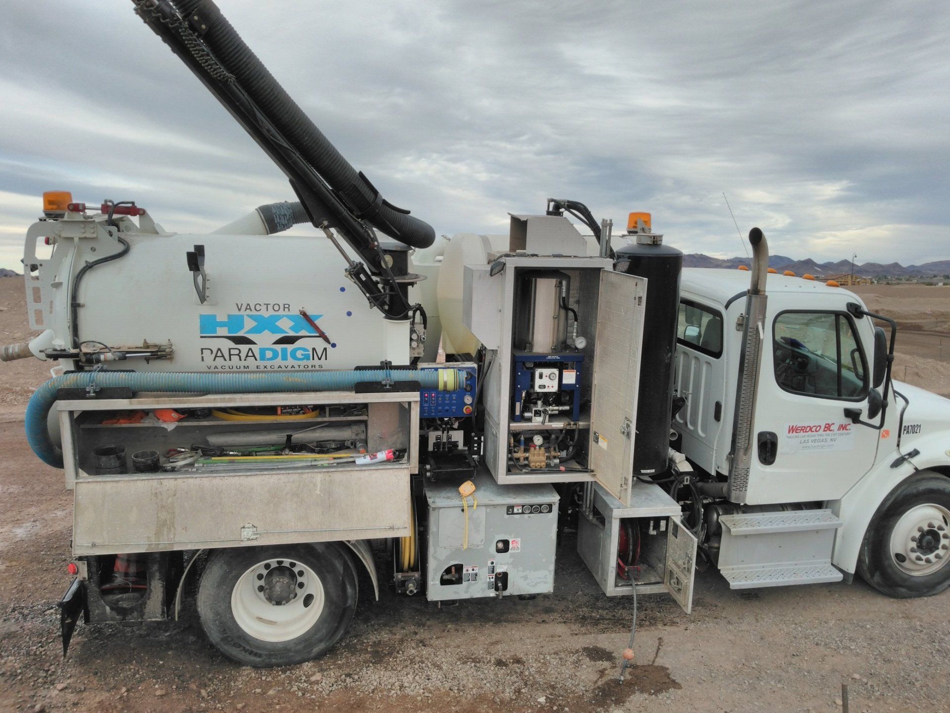 Vehicles — Truck Carrying The Crane in Las Vegas, NV