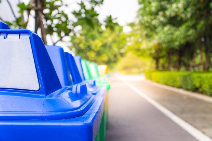 contenitori per la raccolta dei rifiuti urbani