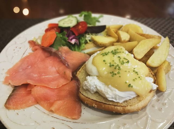 Huevos Benedictinos