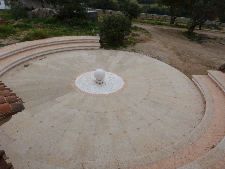 pavimentazione in pietra di uno spiazzale esterno