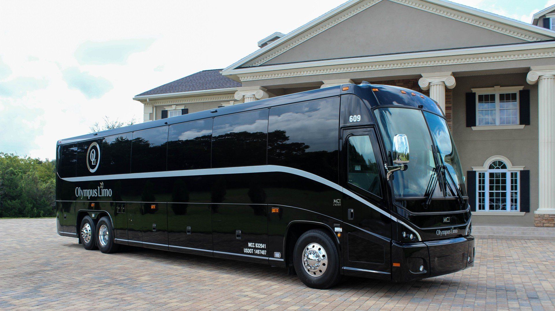 Mini Buses - Limo Rental in Tampa, FL Mini Buses - Limo Rental in Tampa, FL