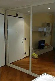 cabina armadio con vetrata chiusa