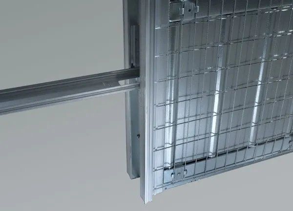 dettaglio porta alluminio