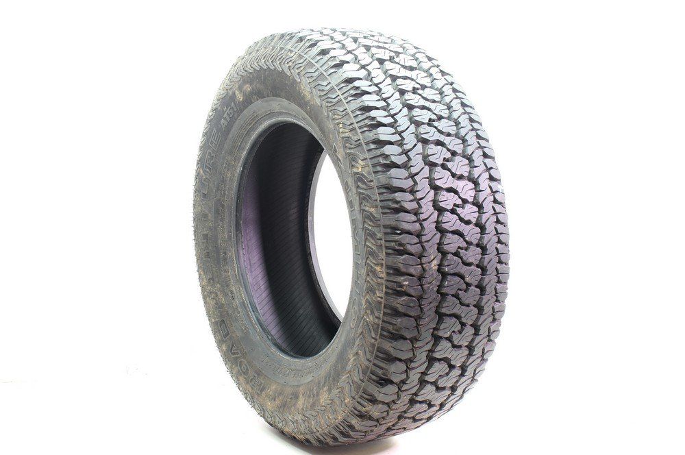 Kumho Road Venture AT51