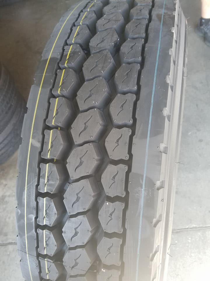 Lug Drive Tire Lug Drive Tire