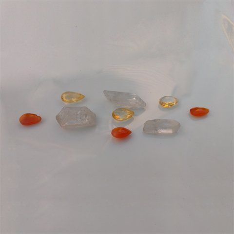 This gem elixir with carnelian citrine & quartz will fill you with confidence courage & joy