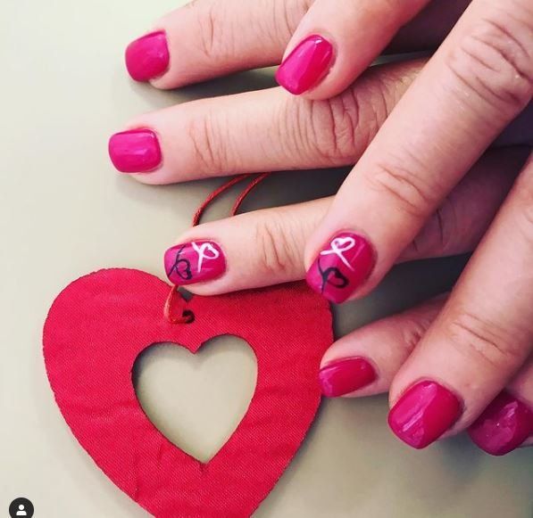 manicure rossa