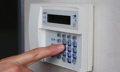 lock and unlock services