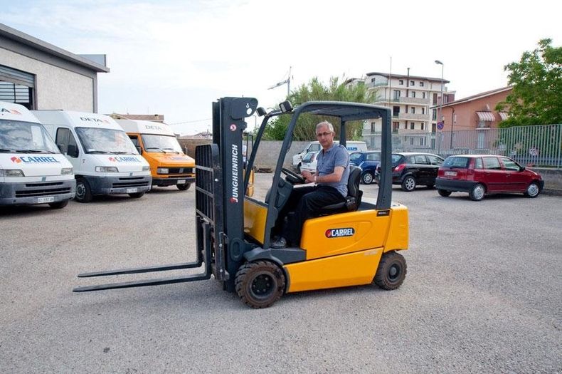 assitenza carrelli elevatori