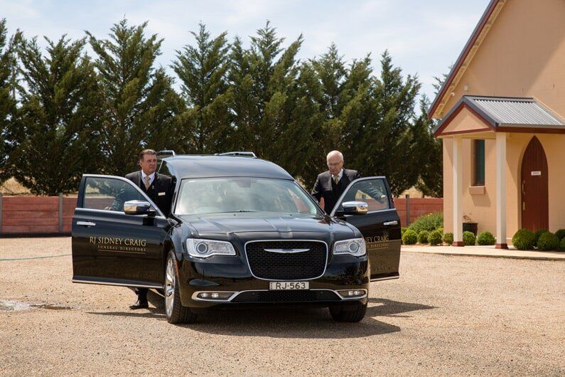 RJ Sidney Craig Modern Funeral Car — Modern Fleet Of Vehicles In Goulburn, NSW RJ Sidney Craig Modern Funeral Car — Modern Fleet Of Vehicles In Goulburn, NSW