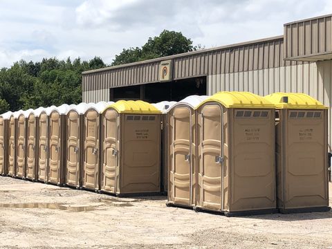 Portable Restroom — Portable Toilet in Leland, MS