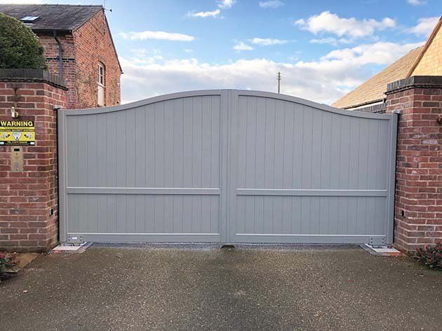 aluminium gates with light grey paint