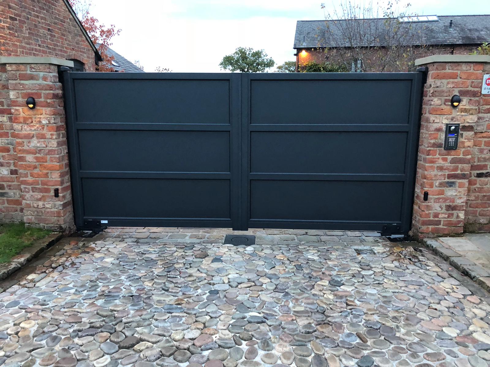 contemporary aluminium gates