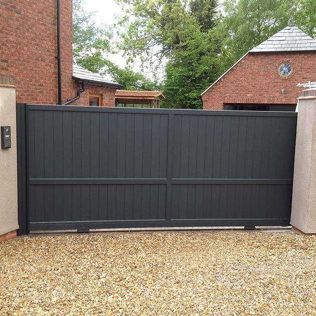 dark effect woodgrain gates
