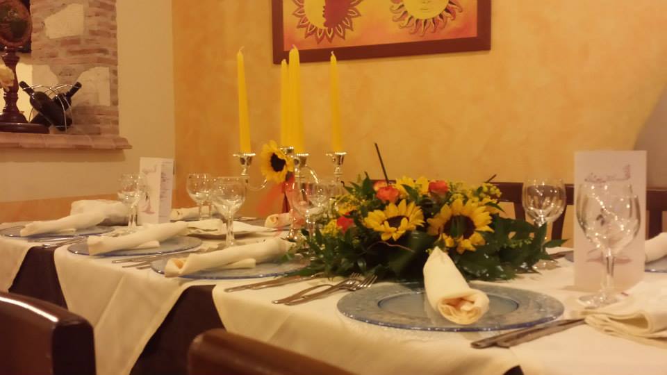Tavolo interno allestito